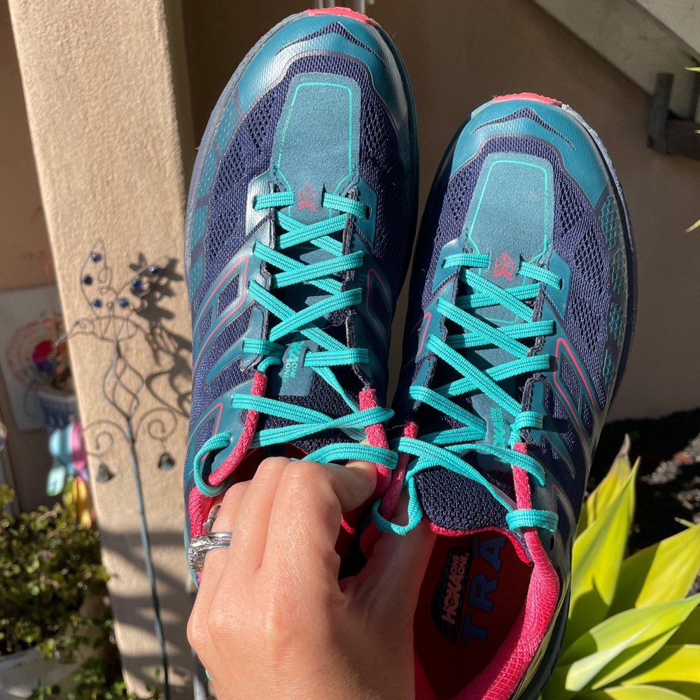 Hoka One One Speedgoat 2 size 11 womens